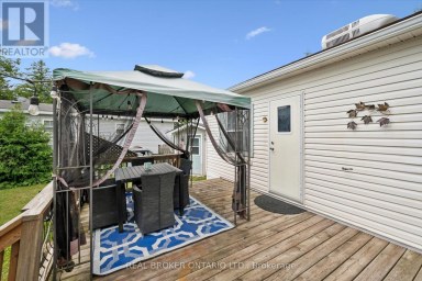 218 BEACH ROAD Centre Wellington Ontario photo 10