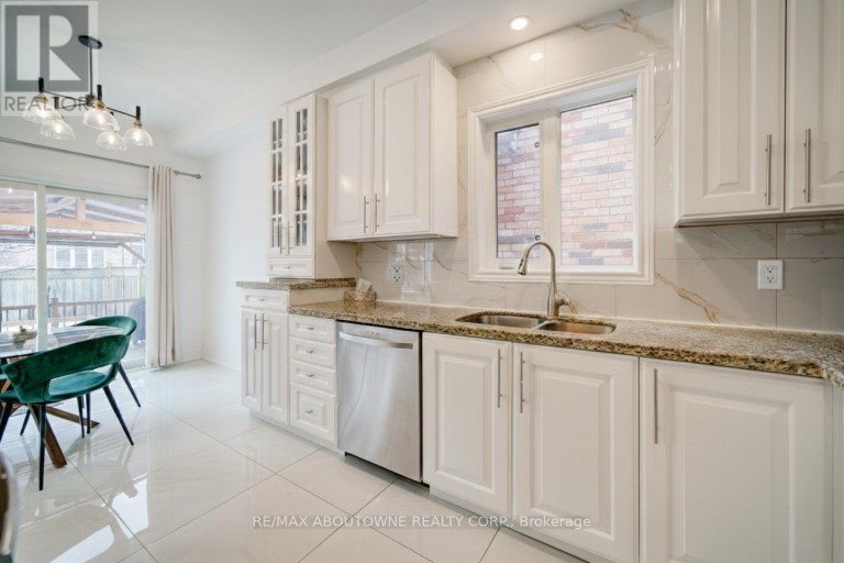 UPPER - 3339 RUTH FERTEL DRIVE, Mississauga (Churchill Meadows), Ontario, L5M0H6