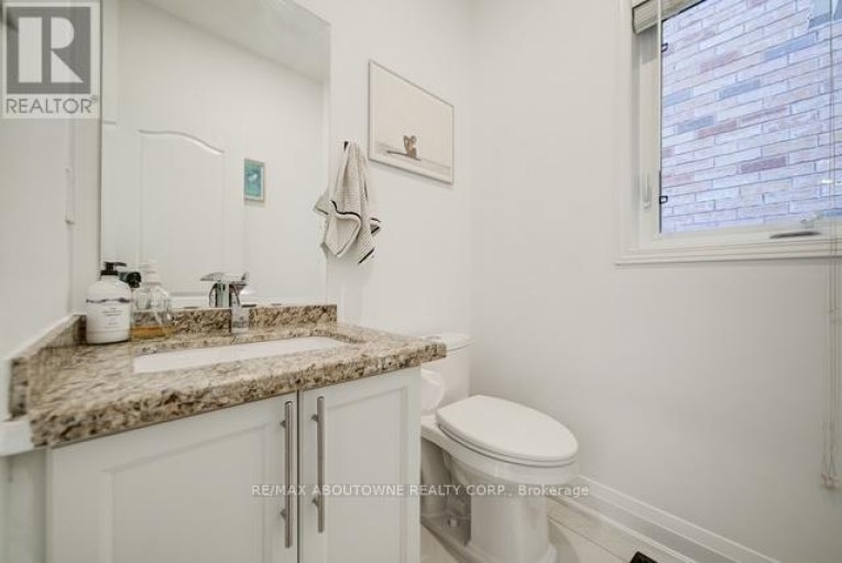 UPPER - 3339 RUTH FERTEL DRIVE, Mississauga (Churchill Meadows), Ontario, L5M0H6