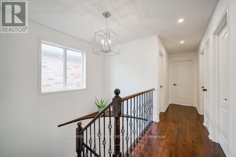 UPPER - 3339 RUTH FERTEL DRIVE, Mississauga (Churchill Meadows), Ontario, L5M0H6