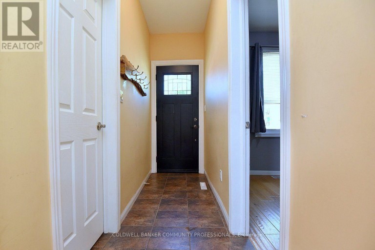 180 PROVINCE STREET N, Hamilton (Crown Point), Ontario, L8H4H8