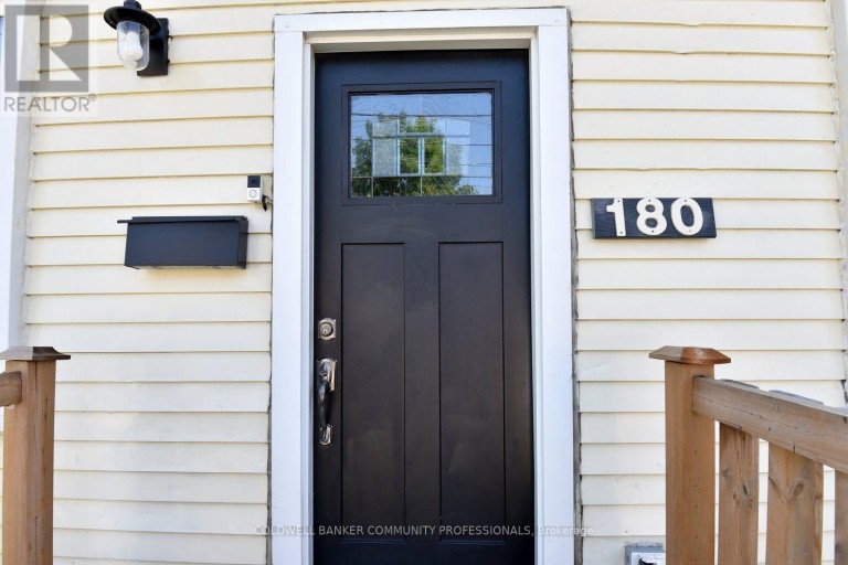 180 PROVINCE STREET N, Hamilton (Crown Point), Ontario, L8H4H8