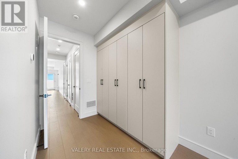 MAIN - 131 DOVERCOURT ROAD, Toronto (Trinity-Bellwoods), Ontario, M6J3C5