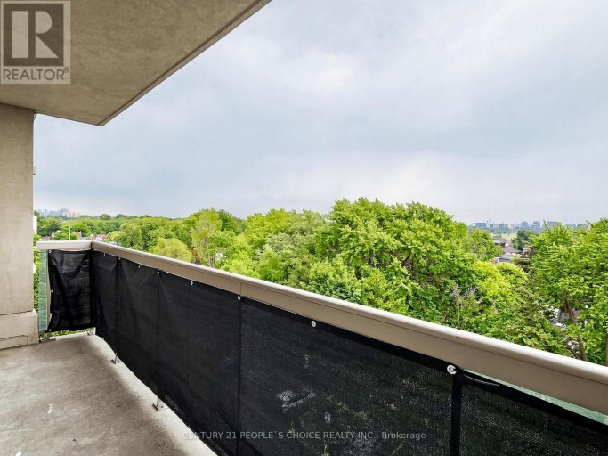 603 - 935 SHEPPARD AVENUE W, Toronto (Clanton Park), Ontario, M3H2T7