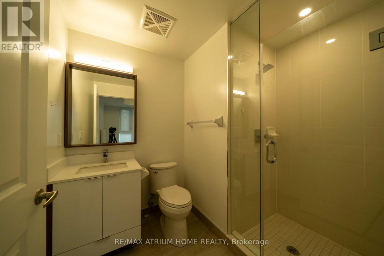 725 - 543 RICHMOND STREET W, Toronto (Kensington-Chinatown), Ontario, M5V0W9
