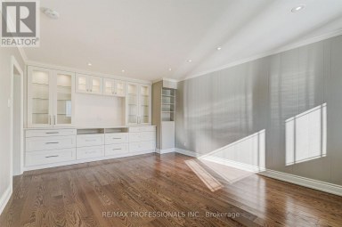 64 RAVENSBOURNE CRESCENT Toronto (Princess-Rosethorn) Ontario photo 11