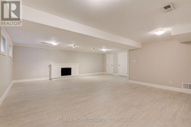 64 RAVENSBOURNE CRESCENT Toronto (Princess-Rosethorn) Ontario photo 20