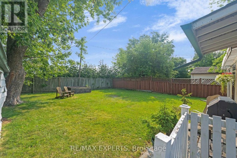 307 PEARL STREET, Caledon (Bolton West), Ontario, L7E4Z2