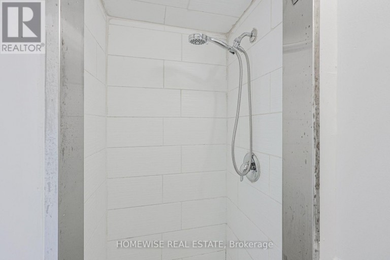107 - 2204 DUFFERIN STREET, Toronto (Caledonia-Fairbank), Ontario, M6E3R8