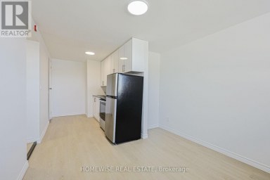 107 - 2204 DUFFERIN STREET Toronto (Caledonia-Fairbank) Ontario photo 6