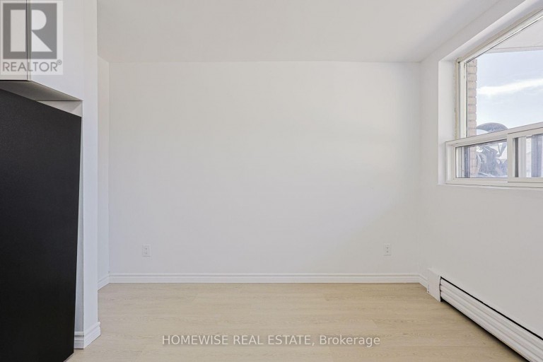 107 - 2204 DUFFERIN STREET, Toronto (Caledonia-Fairbank), Ontario, M6E3R8