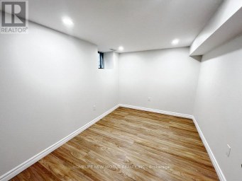 LOWER - 3 ROBLOCKE AVENUE Toronto (Dovercourt-Wallace Emerson-Junction) Ontario photo 3
