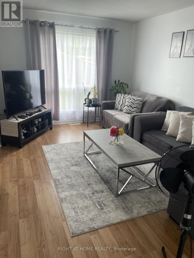 ROOM 2 - 33 PHAIR CRESCENT, London South (South J), Ontario, N5Z5B5