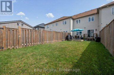 14 SADLER STREET Centre Wellington (Fergus) Ontario photo 34