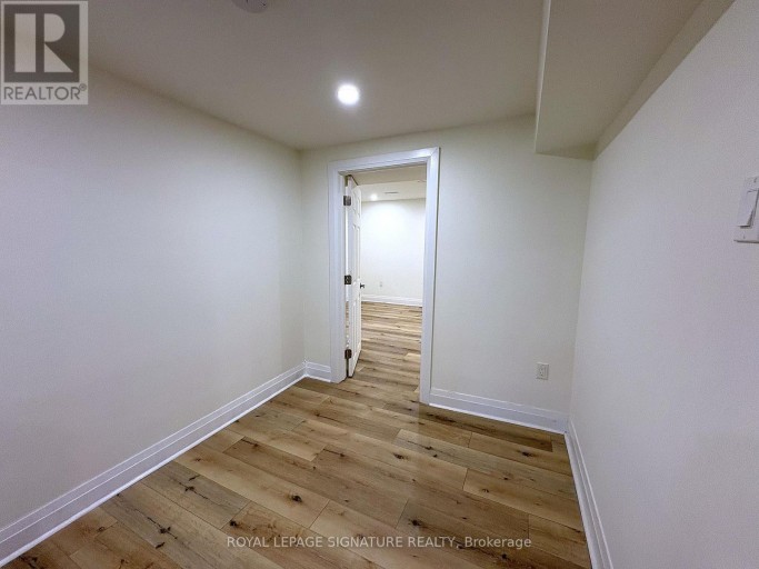 BASEMENT - 5 CARNEGIE COURT, Toronto (Newtonbrook West), Ontario, M2M1W2