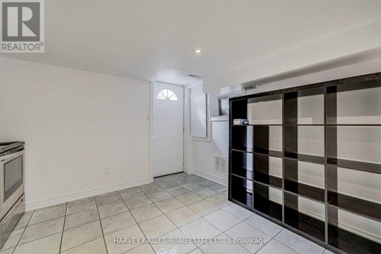LOWER - 184 CEDRIC AVENUE, Toronto (Oakwood Village), Ontario, M6C3X8