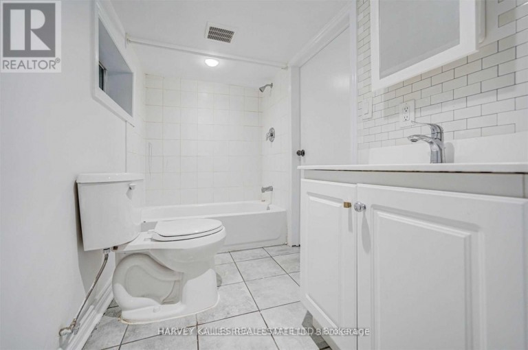 LOWER - 184 CEDRIC AVENUE, Toronto (Oakwood Village), Ontario, M6C3X8