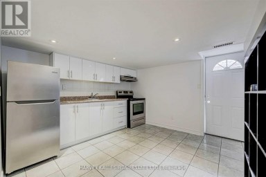LOWER - 184 CEDRIC AVENUE Toronto (Oakwood Village) Ontario photo 6