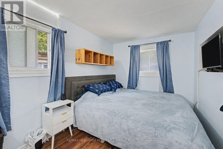 60 LAIDLAW STREET, Wasaga Beach, Ontario, L9Z2L2