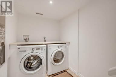 12 PEEL STREET S Hamilton (Strathcona) Ontario photo 21