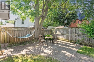 12 PEEL STREET S Hamilton (Strathcona) Ontario photo 27