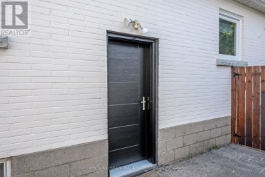 12 PEEL STREET S Hamilton (Strathcona) Ontario photo 3