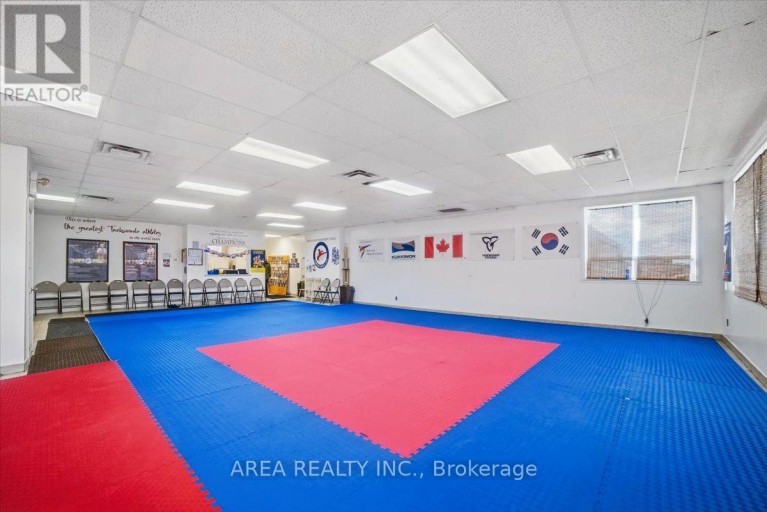 166 HIGHWAY 8, Hamilton (Stoney Creek), Ontario, L8G1C3