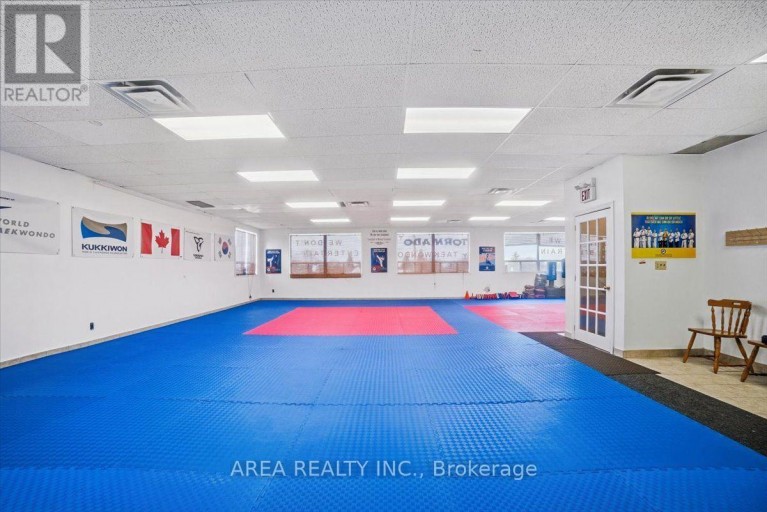 166 HIGHWAY 8, Hamilton (Stoney Creek), Ontario, L8G1C3