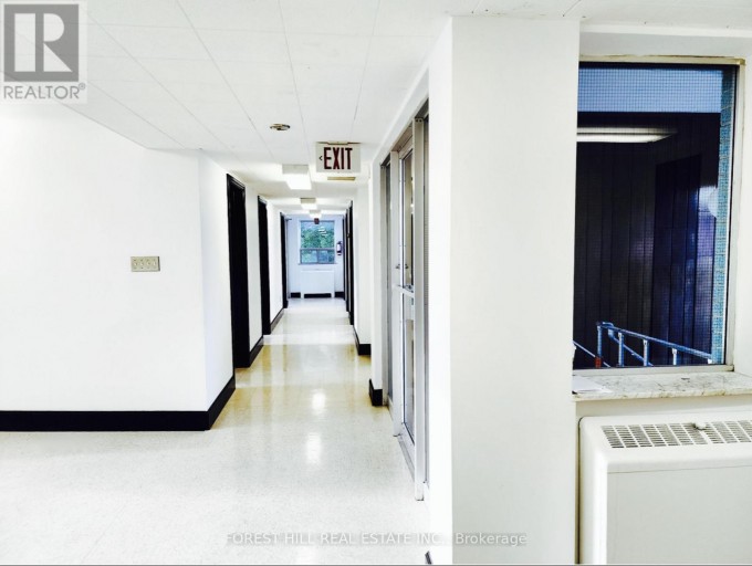 300 - 226 BATHURST STREET, Toronto (Trinity-Bellwoods), Ontario, M5T2R9
