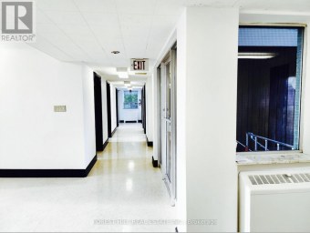 300 - 226 BATHURST STREET Toronto (Trinity-Bellwoods) Ontario photo 3