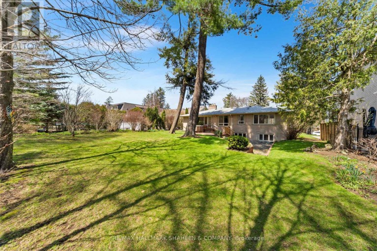 45 HI MOUNT DRIVE, Toronto (Bayview Village), Ontario, M2K1X3