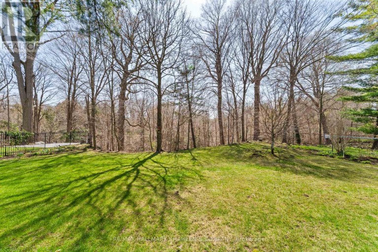 45 HI MOUNT DRIVE, Toronto (Bayview Village), Ontario, M2K1X3