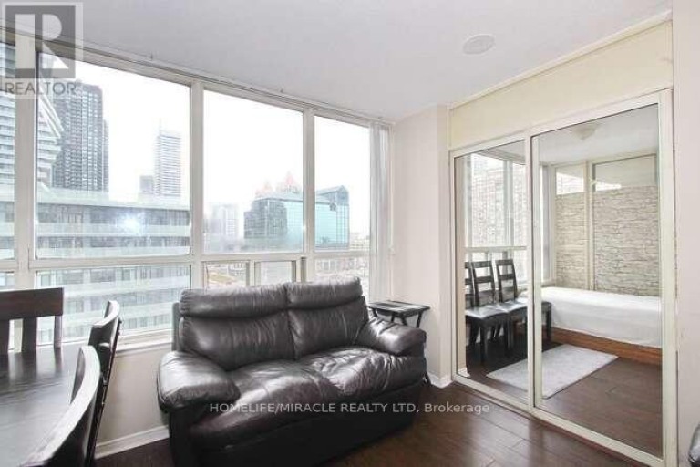 806 - 400 WEBB DRIVE, Mississauga (City Centre), Ontario, L5B3Z7