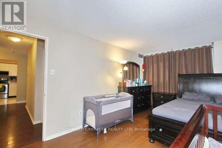 806 - 400 WEBB DRIVE, Mississauga (City Centre), Ontario, L5B3Z7