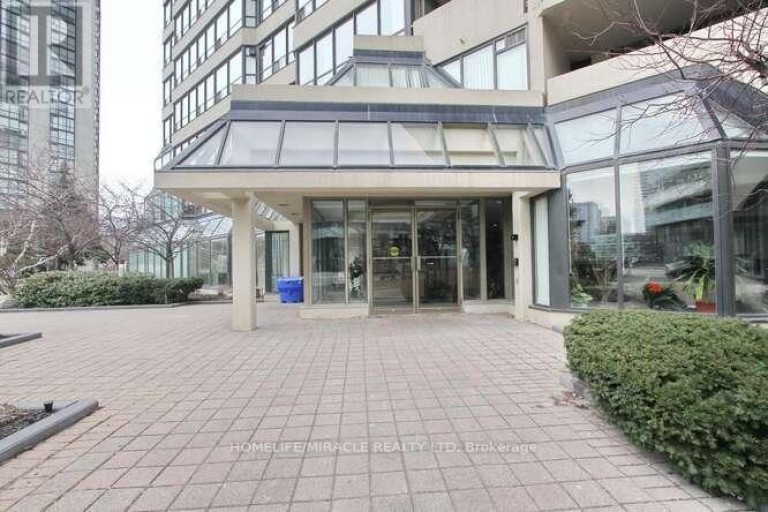 806 - 400 WEBB DRIVE, Mississauga (City Centre), Ontario, L5B3Z7