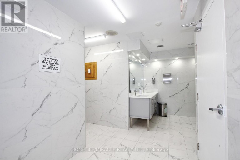 806 - 400 WEBB DRIVE, Mississauga (City Centre), Ontario, L5B3Z7
