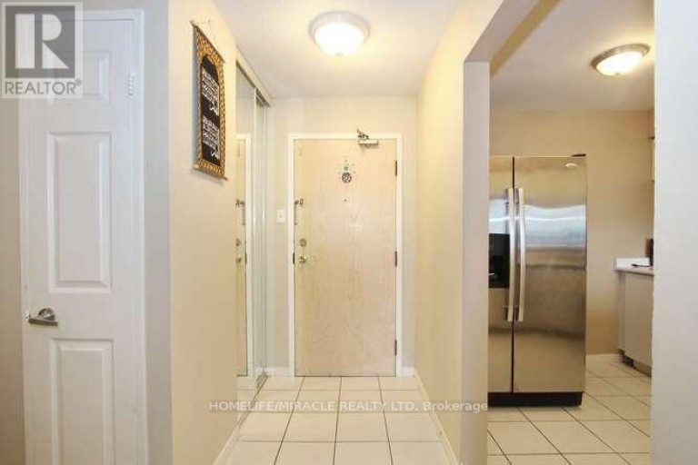806 - 400 WEBB DRIVE, Mississauga (City Centre), Ontario, L5B3Z7