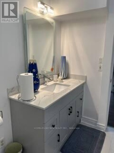 B1 - 255 FINCH AVENUE E, Toronto (Willowdale East), Ontario, M2N4S1