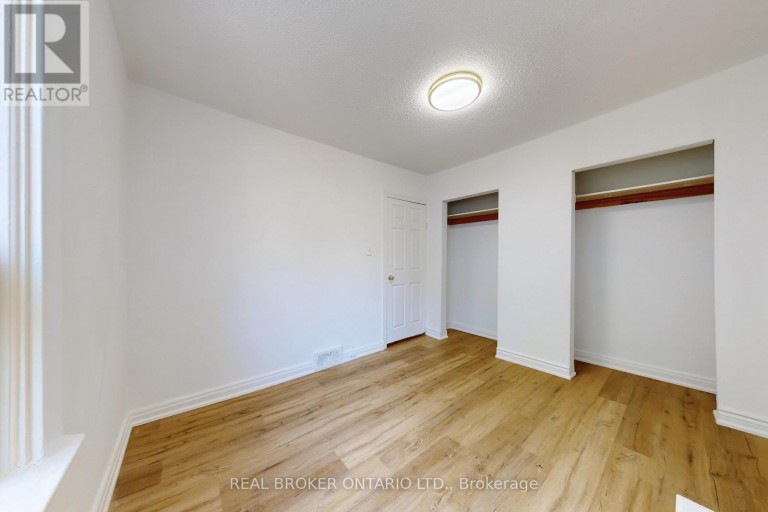 MAIN - 102 BOWIE AVENUE, Toronto (Briar Hill-Belgravia), Ontario, M6E2P7