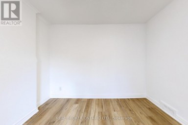 MAIN - 102 BOWIE AVENUE Toronto (Briar Hill-Belgravia) Ontario photo 5