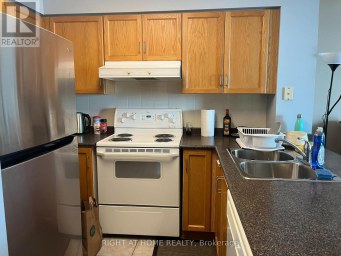 906 - 156 ENFIELD PLACE Mississauga (Cooksville) Ontario photo 3