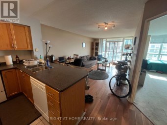906 - 156 ENFIELD PLACE Mississauga (Cooksville) Ontario photo 4