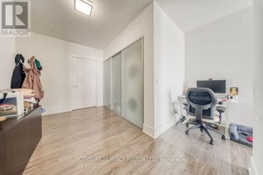2811 - 300 FRONT STREET W Toronto (Waterfront Communities) Ontario photo 8