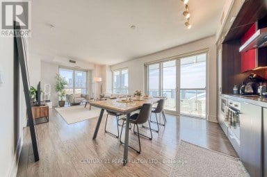 2811 - 300 FRONT STREET W Toronto (Waterfront Communities) Ontario photo 9