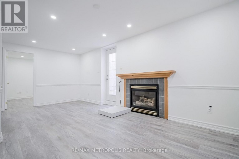 BSMT - 570 SPRINGVIEW DRIVE, Pickering (Amberlea), Ontario, L1V4X2