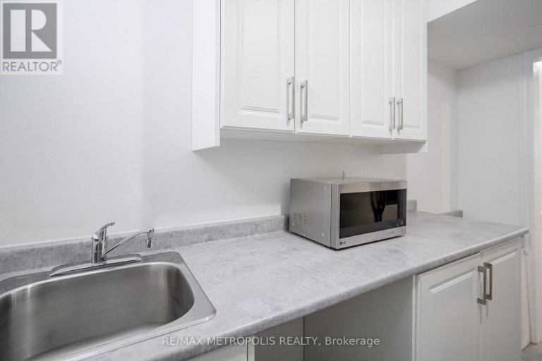 BSMT - 570 SPRINGVIEW DRIVE, Pickering (Amberlea), Ontario, L1V4X2