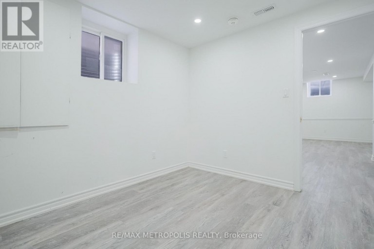 BSMT - 570 SPRINGVIEW DRIVE, Pickering (Amberlea), Ontario, L1V4X2
