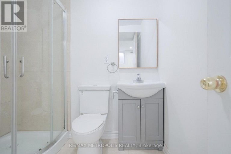 BSMT - 570 SPRINGVIEW DRIVE, Pickering (Amberlea), Ontario, L1V4X2