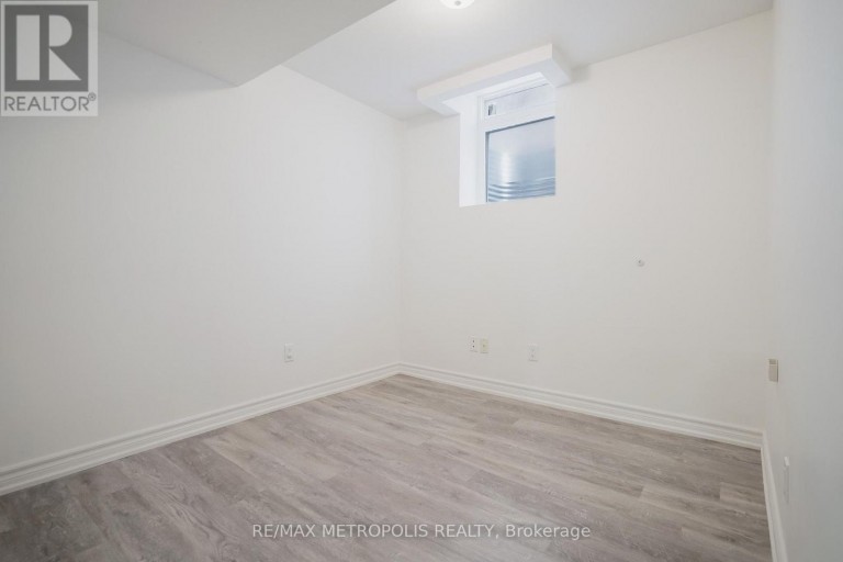 BSMT - 570 SPRINGVIEW DRIVE, Pickering (Amberlea), Ontario, L1V4X2