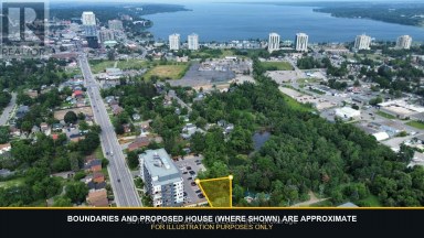 A - 3 BOYS STREET S Barrie (Queen's Park) Ontario photo 8